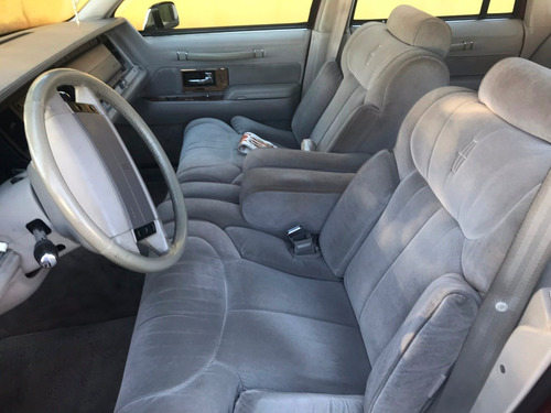 Lincoln Town Car Signature