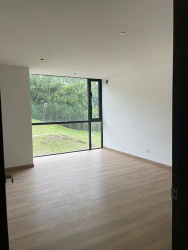 Apartamento En Venta En Altos Del Poblado. Cod V16965