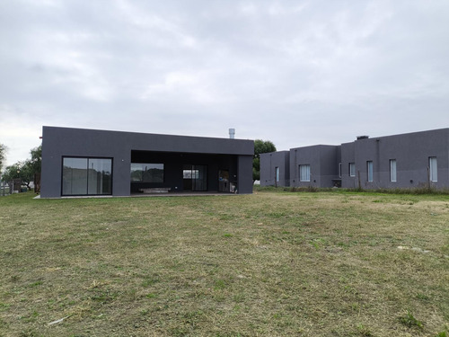 Venta Casa Area 1 San Sebastian 3 Ambientes