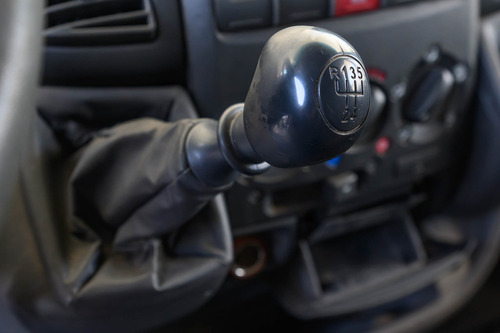 Peugeot Boxer 2.3 330m Confort Hdi Larga