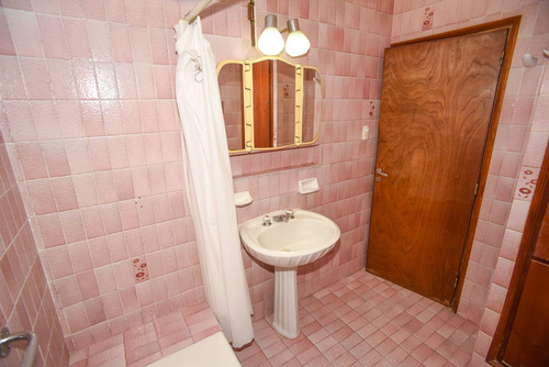 Venta De Casa Macrocentro 3 Dor, 2 Cocheras
