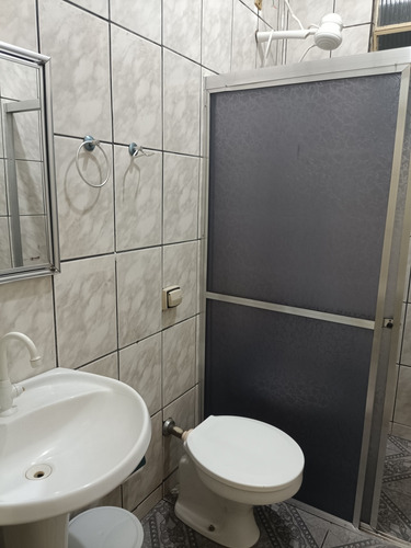 Casa Grande E Bem Localizada
