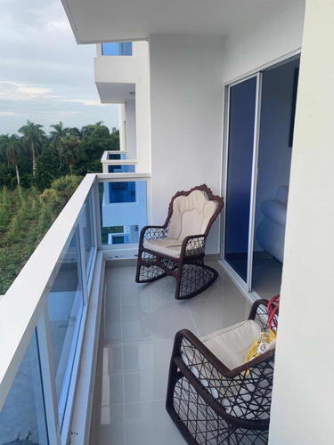 Apartamento En Torre En La Avenida Hispanoamericana