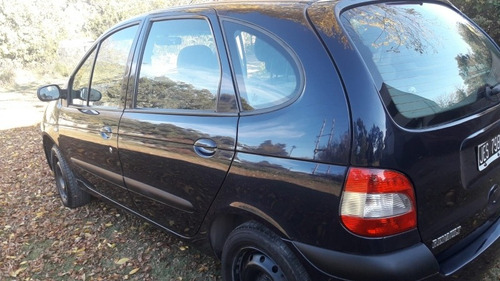 Imagen 12 de 15 de Renault Scénic 1.6 Confort