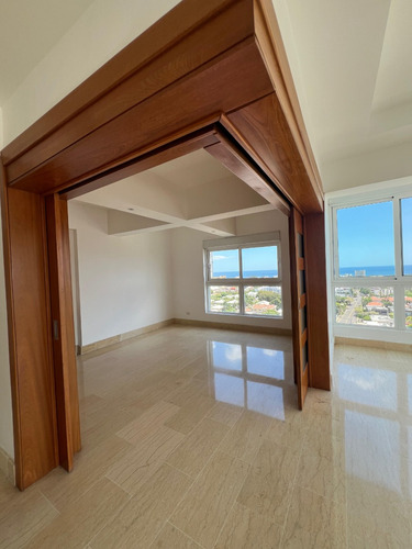 Alquilo Espectacular Apartamento En Bella Vista De 3 Hab En Piso Alto.