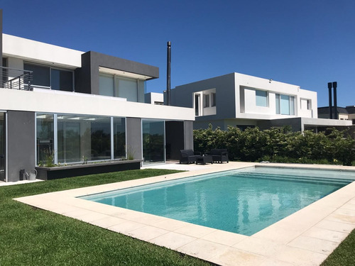 Imagen 2 de 18 de Venta Country Terravista