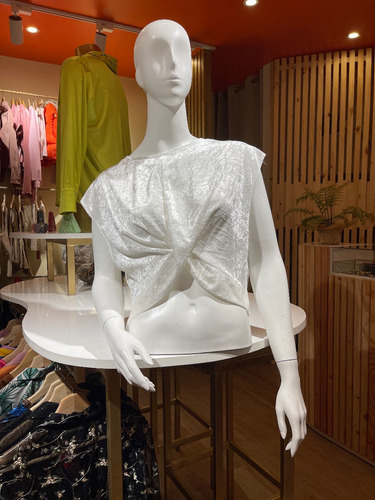Imagen 1 de 1 de Polera Cruzada Sin Mangas