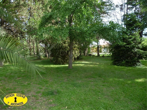 1502-ml- Casa 2 Plantas 525 M2 En Terreno De 1500 M2 - Luján