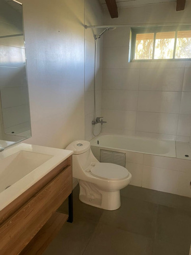 Acogedora Casa En Arriendo En Pirque