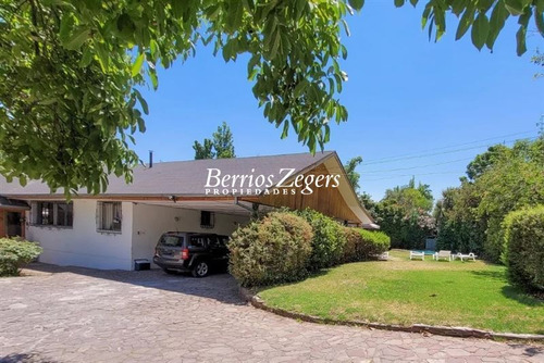 Casa En Venta 4 Dormitorios, Dominicos Antiguo Las Condes