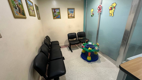 Consultorio Médico Con Planta 100 % . En Torre C, Piso 2. Clinica La Viña