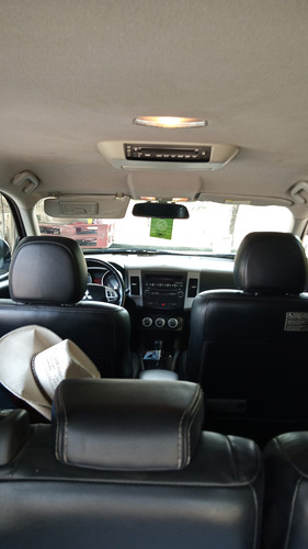 Mitsubishi Outlander 2.4 Ls Aa Ee 3 Filas Piel R-18 Dvd At