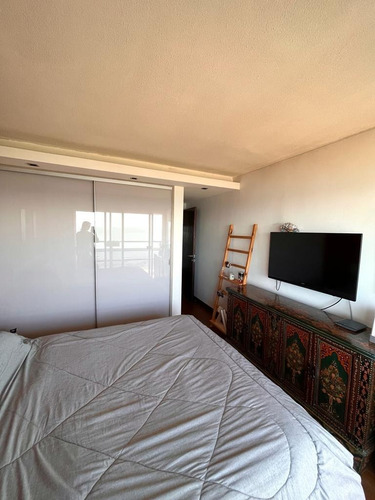 Imagen 15 de 22 de Apartamento De Diseño Remodelado Piso Alto Sobre Rambla Bajo De Precio! El Mejor Punto De Montevideo Y La Mejor Vista