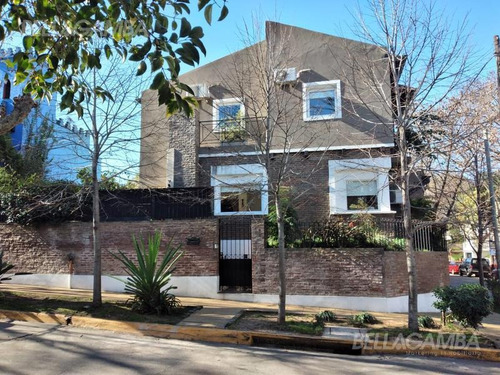Imagen 2 de 30 de Hermosa Casa En El Corazón De Vicente López
