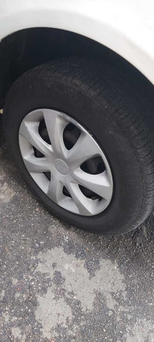 Imagem 6 de 8 de Renault Clio 2013 1.0 16v Expression Hi-power 5p