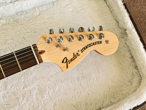 Fender Stratocaster American Special Com Ups/ 12x Sem Juros Destro Preto Pau-rosa (Usado)