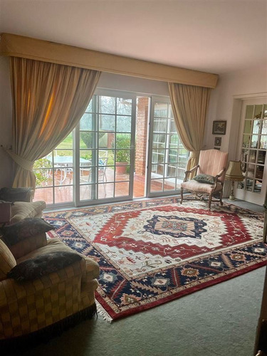 Se Vende Preciosa Casa Estilo Inglés En Limache Emplazada