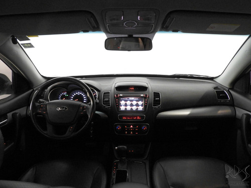 Imagem 9 de 13 de Kia Motors Sorento 2.4 16v 4x2 (aut)