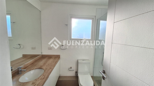 Casa En Venta De 4 Dorm. En Puente Alto, Ymg