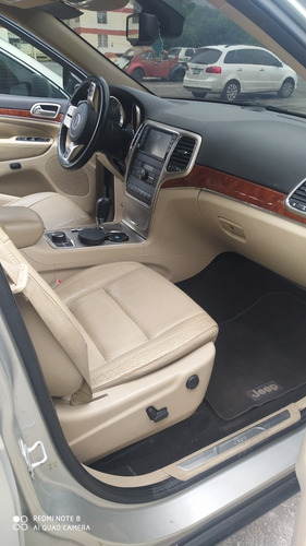 Imagen 5 de 10 de Jeep Gran Cherokee Limited 4x4
