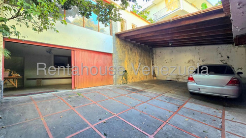 Casa En Calle Cerrada En Venta, Urb. El Marques