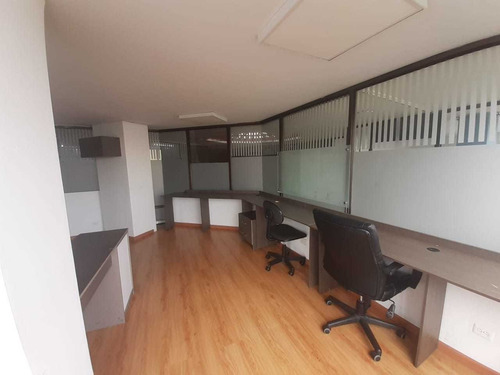 Imagen 3 de 11 de Venta Oficina En Av Santander, Manizales