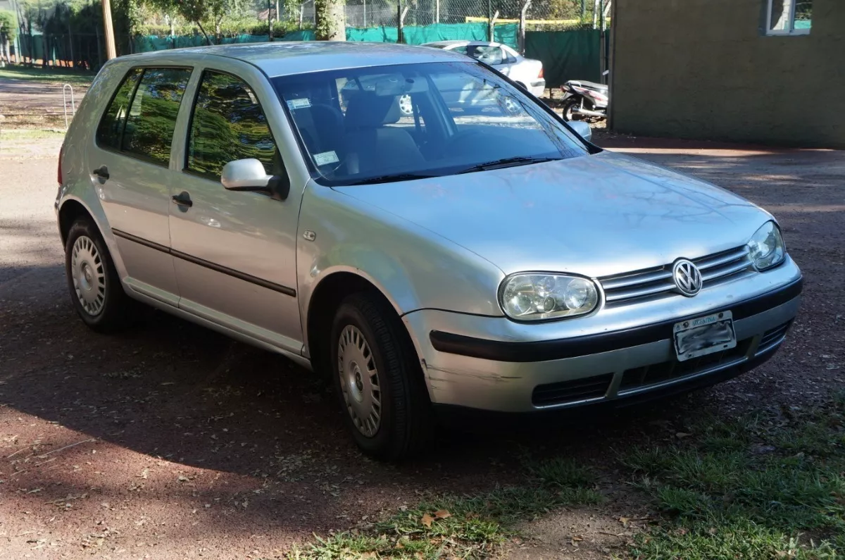 Volkswagen Golf 1.6 Comfortline