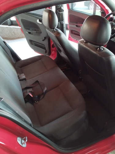 Volkswagen Gol Trend 1.6 Sportline 101cv