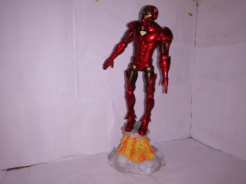 Marvel Select Iron Man Figura De Acción Edición Especial (Usado)