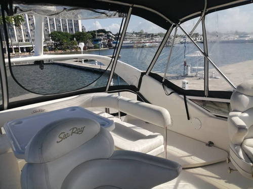 Sea Ray Sedan Bridge 400