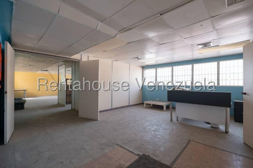 Excelente Edifico Industrial En Venta De 2177mts² En Boleíta Sur