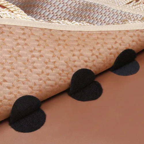 Imagem 8 de 9 de Velcro Adesivo 60mm Preto Com Adesivo Antiderrapante Tapete