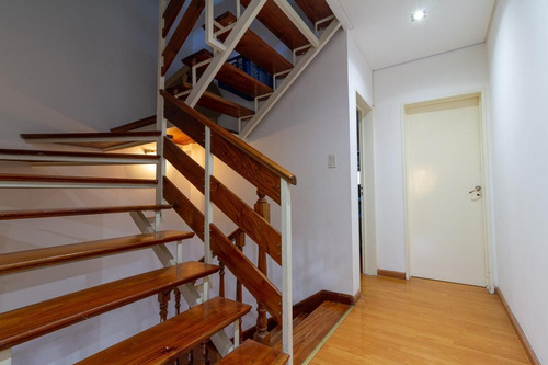 Imagen 18 de 27 de Casa En Venta 4 Ambientes Martinez