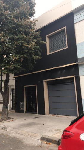 Casa En Venta En Liniers