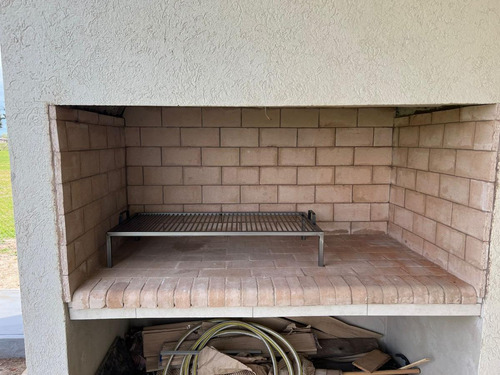 Casa En Venta - 3 Dormitorios 3 Baños - Cochera - Cruz Del Sur, San Vicente