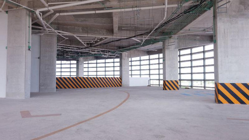 Oficina En Renta De 73 M2 En Torre Orión En Montebello,mérida,yucatán.
