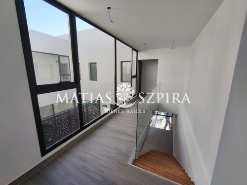 Casa En Venta En Ituzaingó Norte