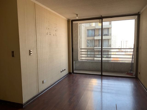 Departamento En Venta De 2 Dorm. En Santiago