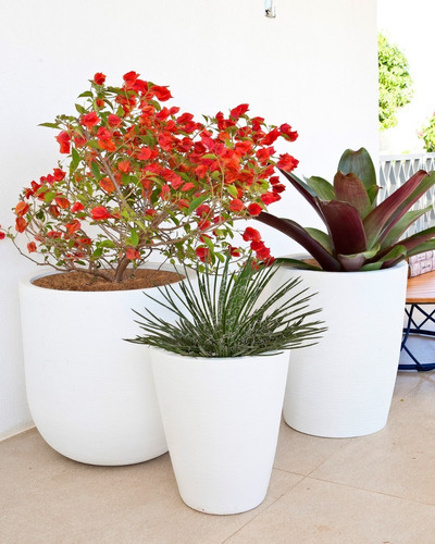 Kit 3 Vasos Planta Variados Polietileno Varanda Jardim Cd14 Cor Preto