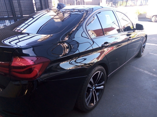 Imagen 11 de 17 de Bmw Serie 3 3.0 330i Sedan Sport Line 252cv