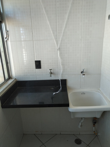 Lindo Apartamento, Todo Reformado E Pronto Para Morar !!!