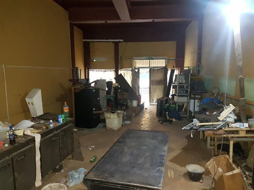 Edificio Comercial A Refaccionar En Microcentro En Venta -