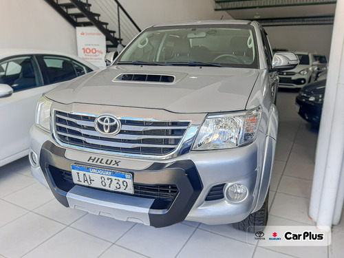 Toyota Hilux 3.0 Cd Srv Cuero Tdi 171cv 4x2