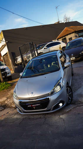 Peugeot 208 1.6 Feline
