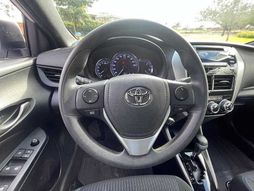 Imagem 6 de 15 de Toyota Yaris Hatch Xl 1.3 Aut 2019