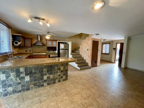 Imagen 5 de 15 de Venta Casa Estilo Town House En Villa Rincon Ii
