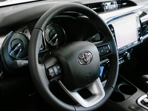 Toyota Hilux Cabine Dupla Srv 2.8 Tdi Cd 4x4 (aut)