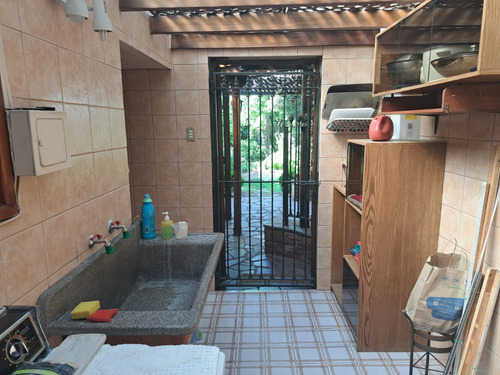 Casa Antigua No 5d 3b 6e 1bd Metro Manquehue - Las Condes