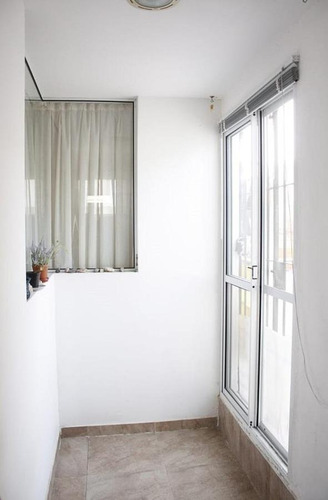 Imagen 13 de 16 de Venta Departamento De Pasillo Duplex 2 Dormitorios - Moreno 300 - Centro