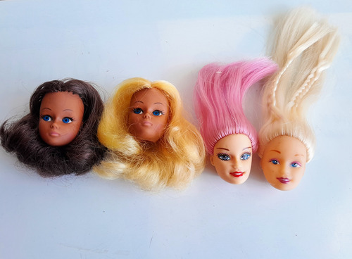 Lote De 4 Cabezas Para Muñecas  Barbie De Repuesto